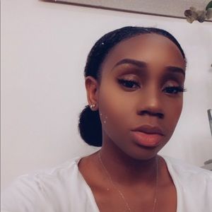 Meet your Posher, Jamella